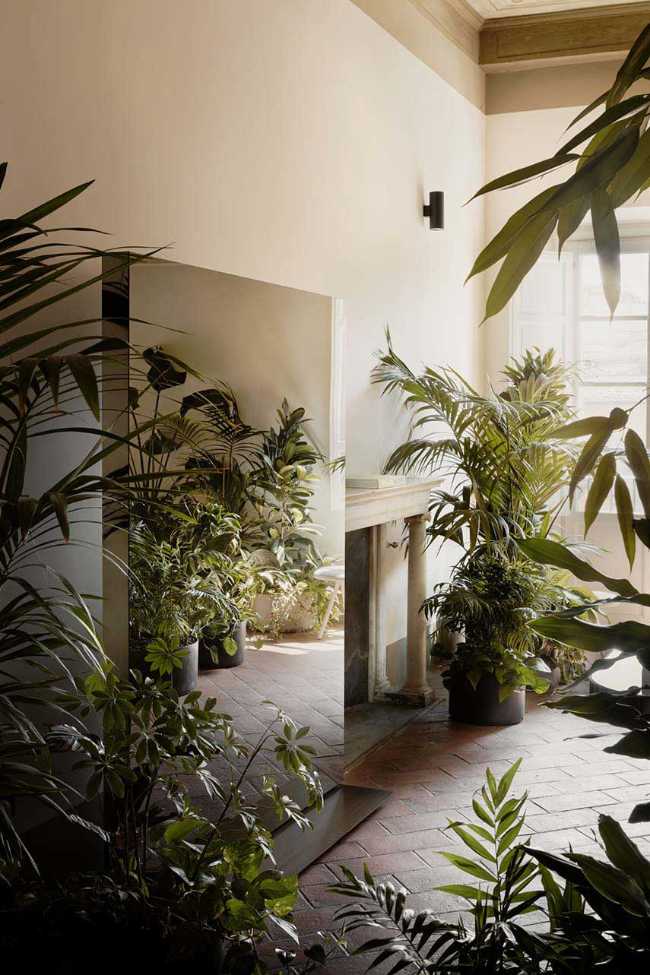 Business needs and untouchable historical heritage: the HN Headquarter