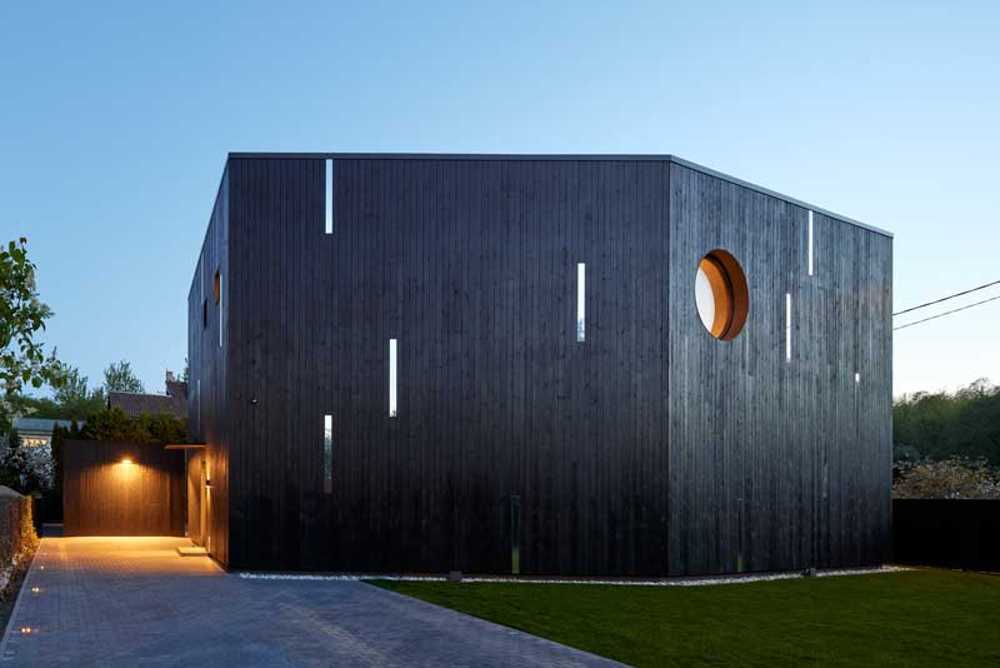 Birdhouse: le scale si fanno da parte, lo spazio comune è protagonista