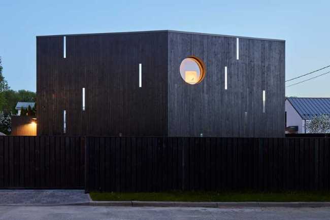 Birdhouse: le scale si fanno da parte, lo spazio comune è protagonista