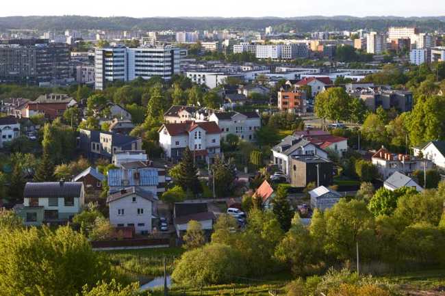 Birdhouse: le scale si fanno da parte, lo spazio comune è protagonista