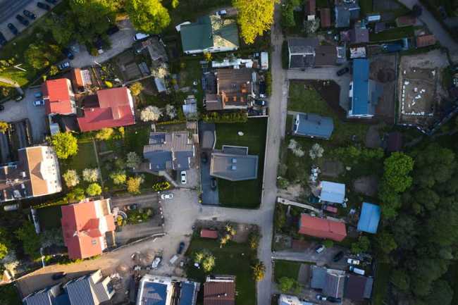 Birdhouse: le scale si fanno da parte, lo spazio comune è protagonista