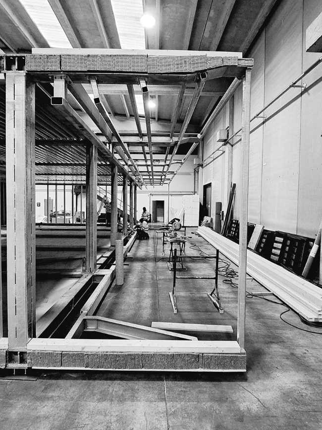 El placer de volver a casa: una villa modular que dialoga con la naturaleza