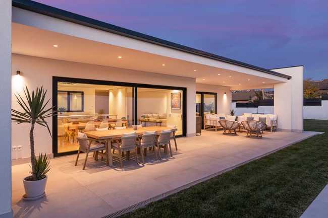 Villa individuelle d'un étage : un projet de luxe et de durabilité