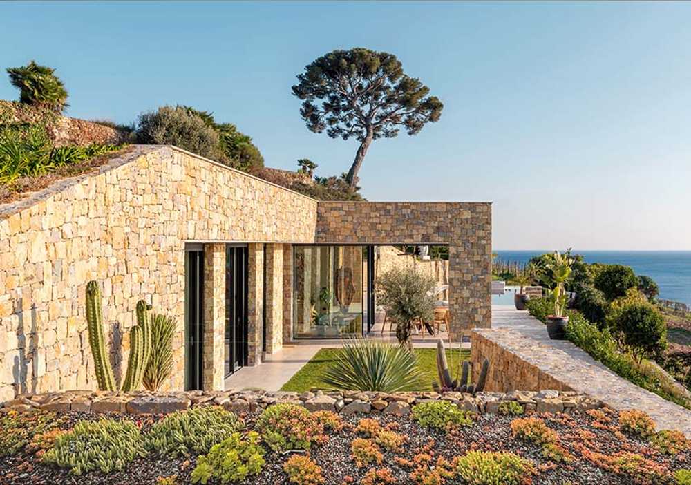 Villa Selvadolce: a refuge of peace and nature between sky and sea