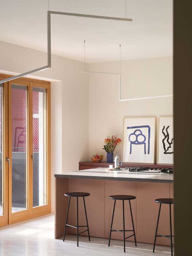 La rinascita di una casa: un viaggio tra artigianato e design moderno