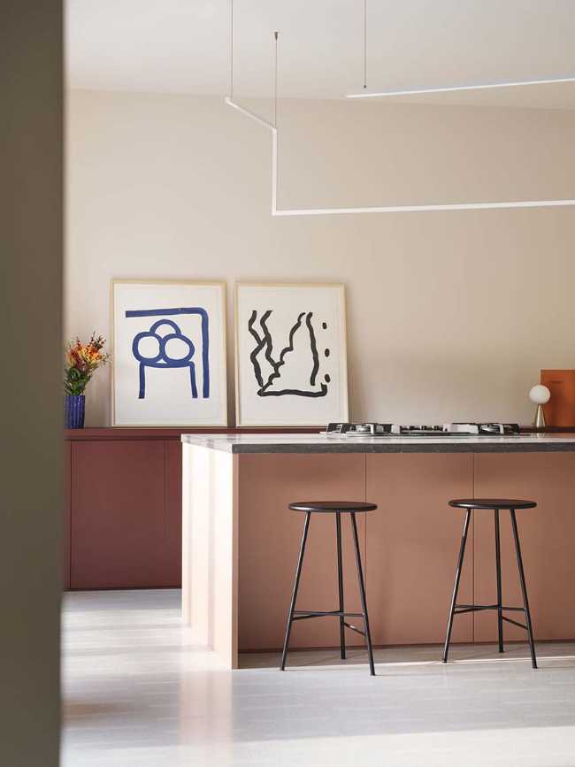 La rinascita di una casa: un viaggio tra artigianato e design moderno