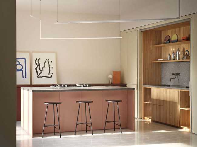 La rinascita di una casa: un viaggio tra artigianato e design moderno
