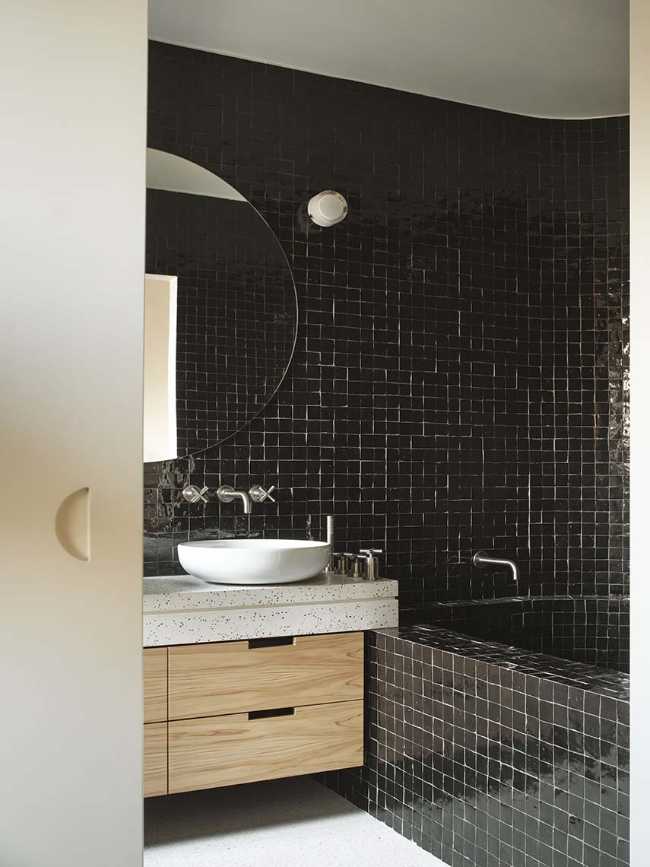 La rinascita di una casa: un viaggio tra artigianato e design moderno