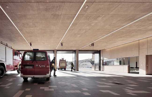 Centro di Protezione civile Renon. Scultoreo simbolo di collaborazione