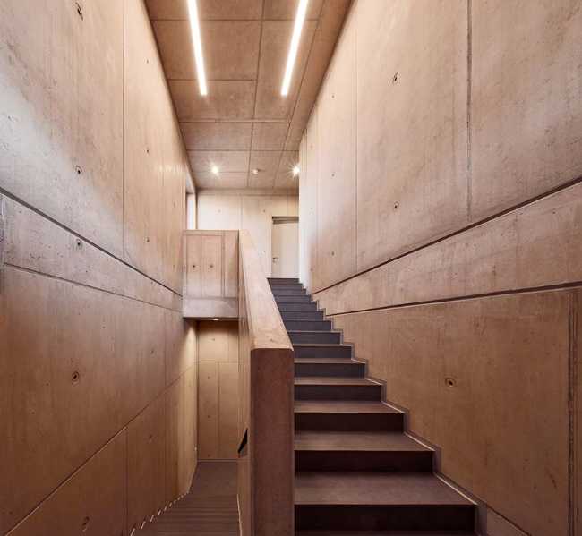 Centro di Protezione civile Renon. Scultoreo simbolo di collaborazione