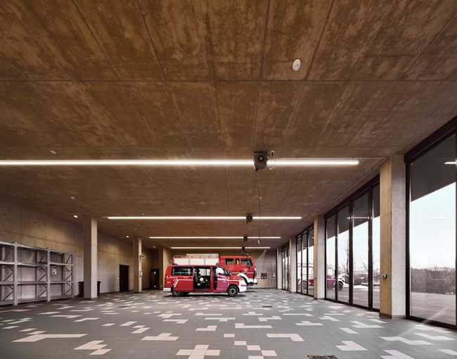 Centro di Protezione civile Renon. Scultoreo simbolo di collaborazione