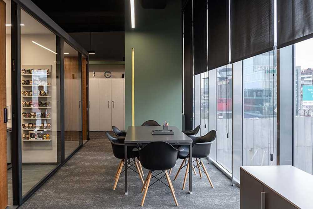 Corporativo P8. Design per la produttività con accenti di verde