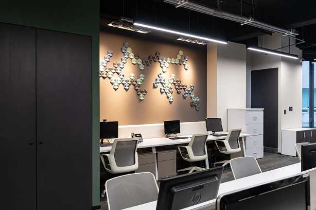 Corporativo P8. Design per la produttività con accenti di verde