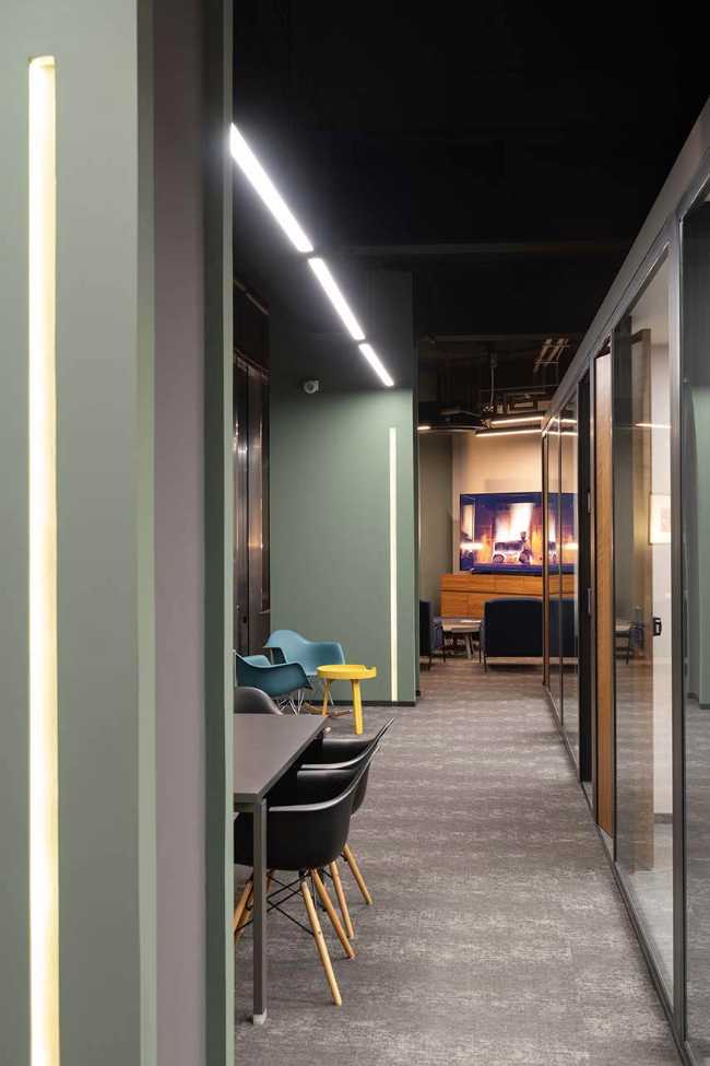 Corporativo P8. Design per la produttività con accenti di verde