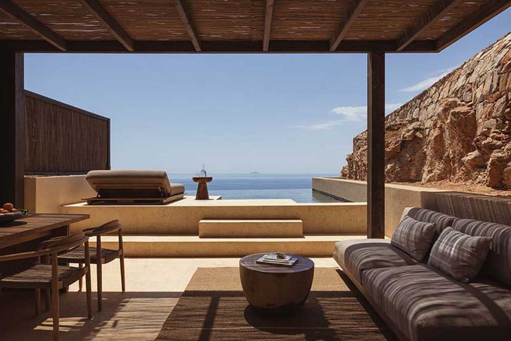 Gundari Resort: minimal volumes and luxury of time in the Greek islands