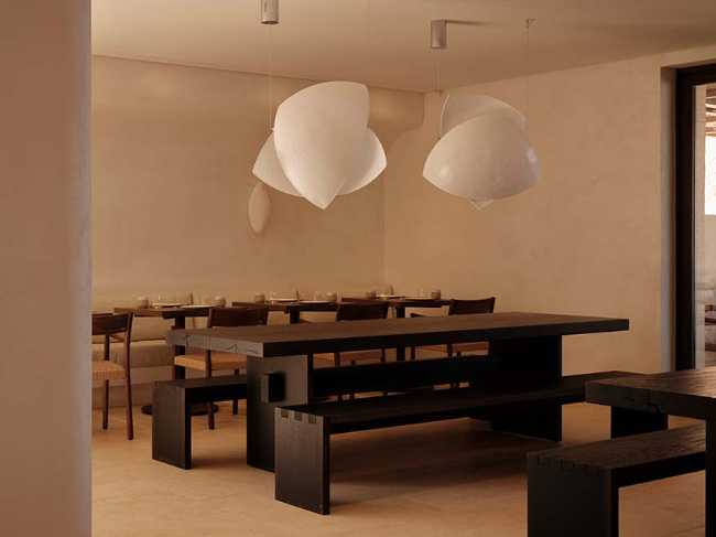 Gundari Resort: minimal volumes and luxury of time in the Greek islands