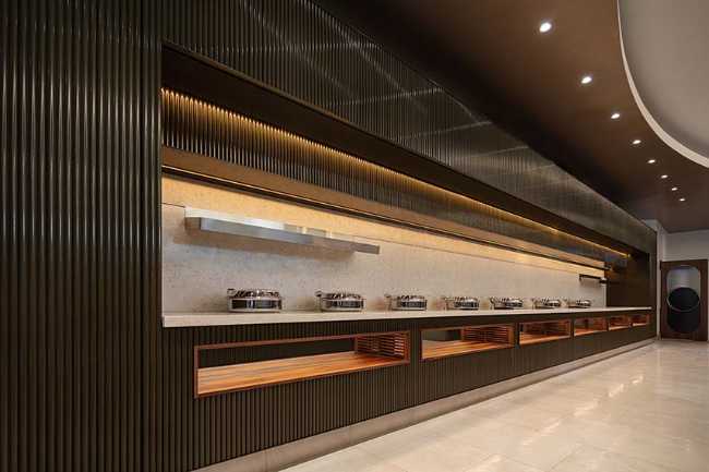 The Tree of Friendly Connectivity in the Doubletree Hilton Bivouac