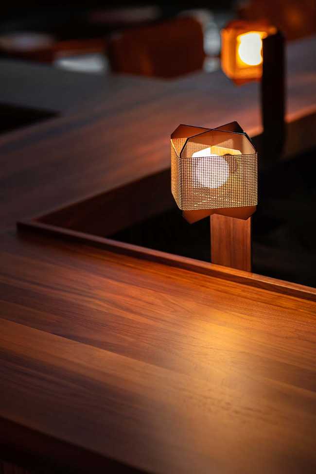 The Tree of Friendly Connectivity in the Doubletree Hilton Bivouac