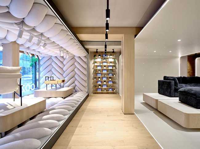 Cozey Flagship Experience Centre. Retail space from digital