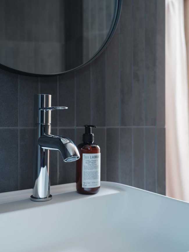 Suite LumiPod5 tra interno ed esterno nella tenuta di  Villa Besson