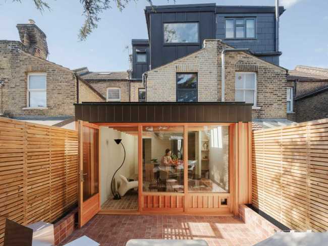 How to modernize a Victorian house with an extension? Jackson House