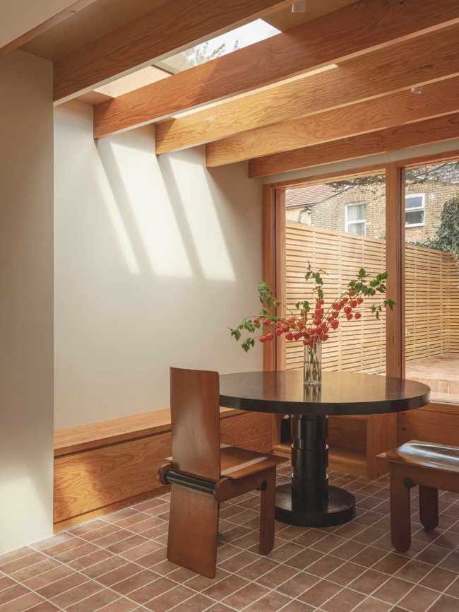 How to modernize a Victorian house with an extension? Jackson House