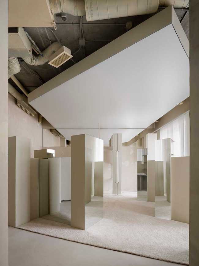 Oficina inspirada en el Suprematismo - SLAVA 2024 en Moscú