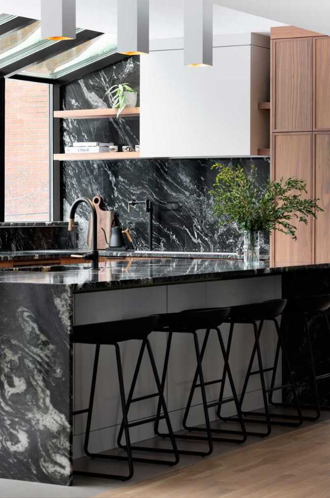 La Maison Côte-Sainte-Catherine : lumière et poésie dans un espace retrouvé