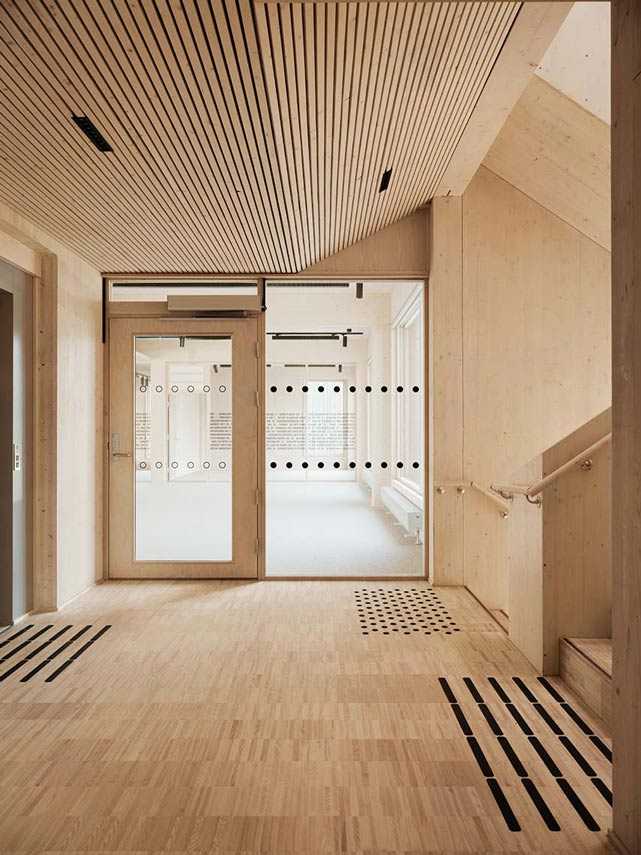 HasleTre: el edificio comercial desmontable y reciclable de madera