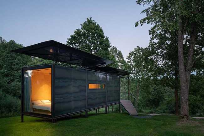 Módulo habitacional transportable en una carcasa metálica: 019 Cabin