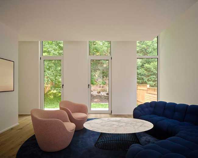 Quali soluzioni progettuali rendono Neville Park unica nel suo genere?