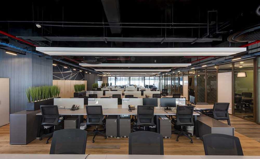 Interior aziendale per un’immagine elegante e temprata: Serfimex