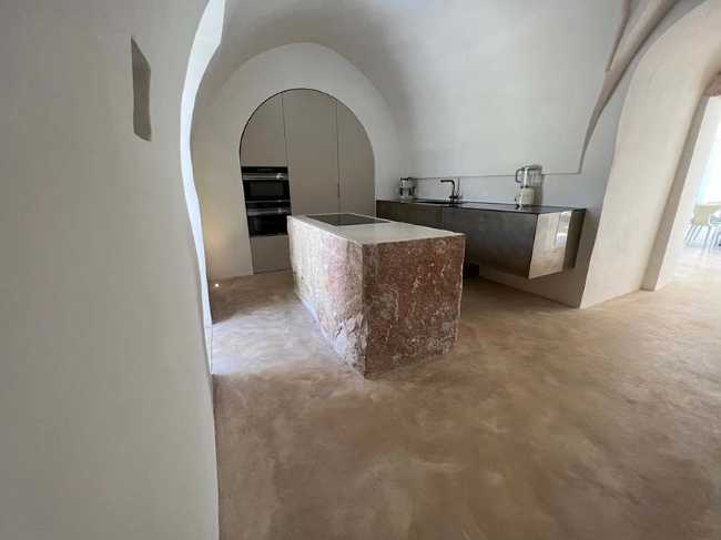 Glass Tree in Salento. Ancient atmosphere among lamie and trulli