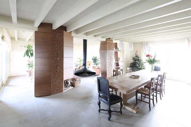 Demolizione e ricostruzione di unifamiliare in collina: Casa LP+2