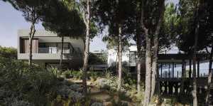 Villa Les Nuages : suspendue entre ciel et nature