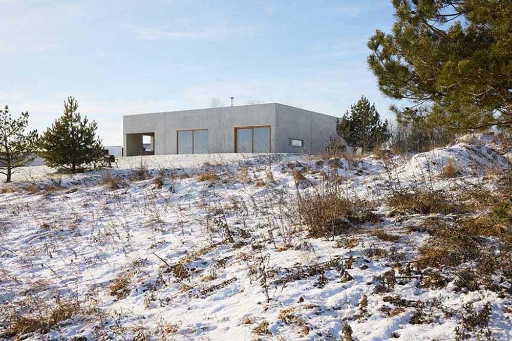 025 Concrete Home. Sinceridad del material y esencialidad de formas