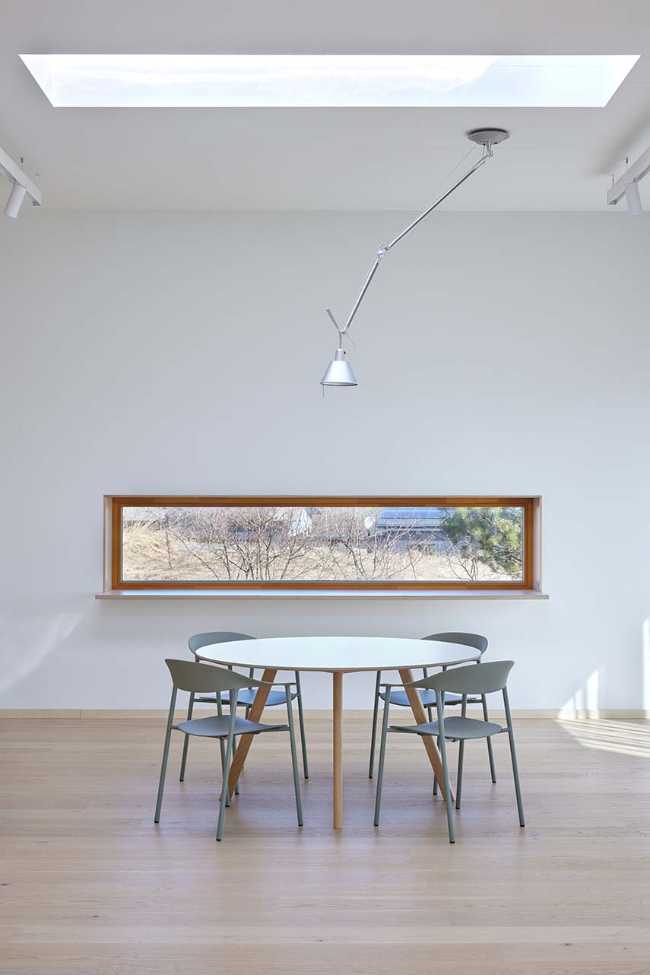 025 Concrete Home. Sinceridad del material y esencialidad de formas