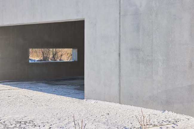 025 Concrete Home. Sinceridad del material y esencialidad de formas