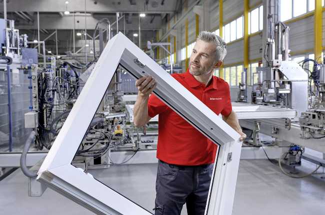 Internorm e il vetro Low-Carbon-iplus: innovazione per un futuro sostenibile