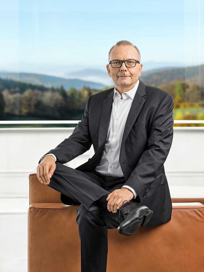 Internorm e il vetro Low-Carbon-iplus: innovazione per un futuro sostenibile