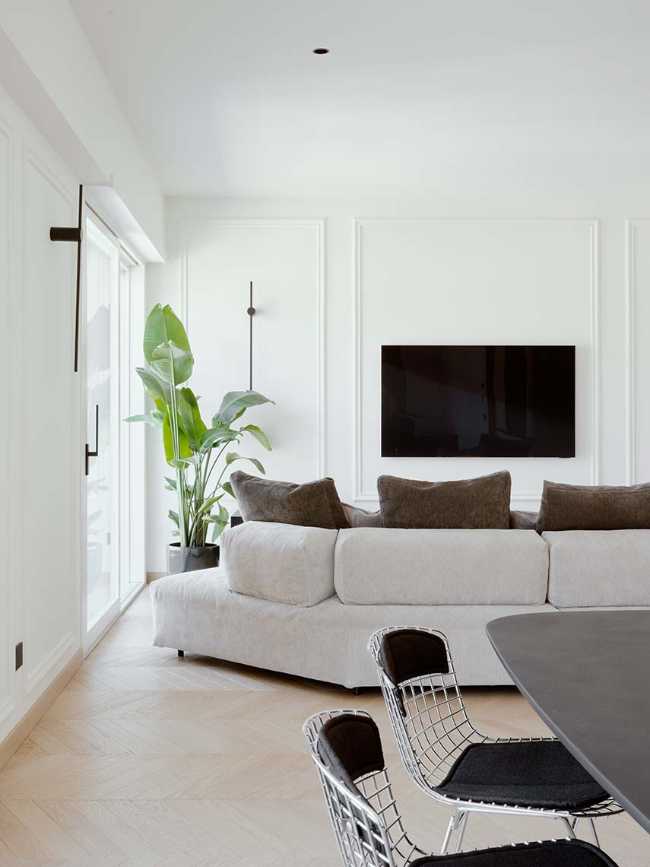 Luce, ritmo, calore, continuità spaziale. Interior di Tape House