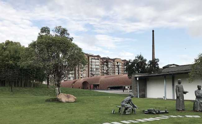 The arches of the Jingdezhen Imperial Kiln Museum evoke tradition