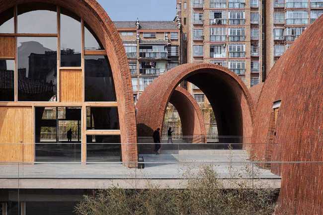 The arches of the Jingdezhen Imperial Kiln Museum evoke tradition