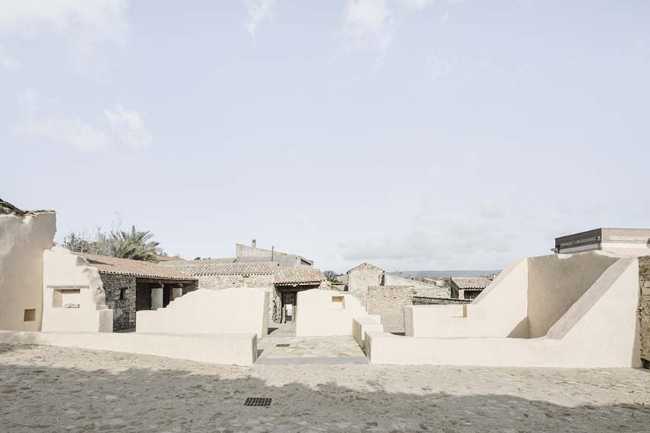 Valeur symbolique des ruines et régénération urbaine à Simala