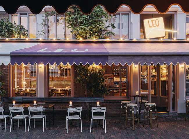 Bar Leo Goudvisch. A mirror of Amsterdam's cultural mosaic