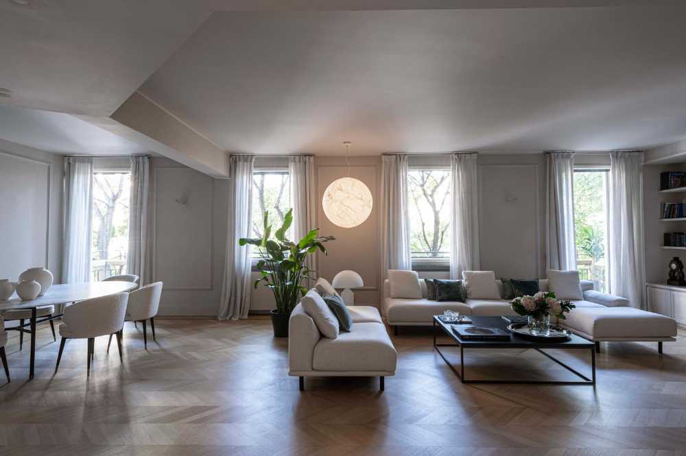 Plaza Risorgimento, el atractivo del blanco para una casa atemporal