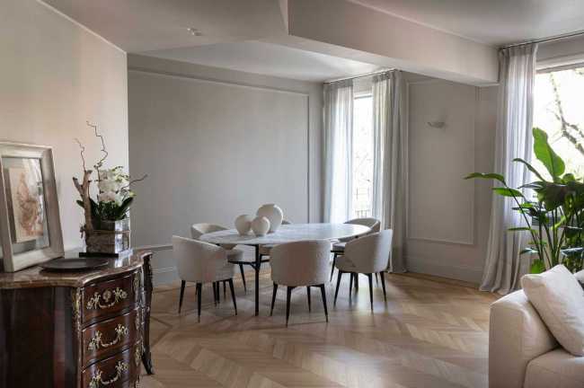 Plaza Risorgimento, el atractivo del blanco para una casa atemporal