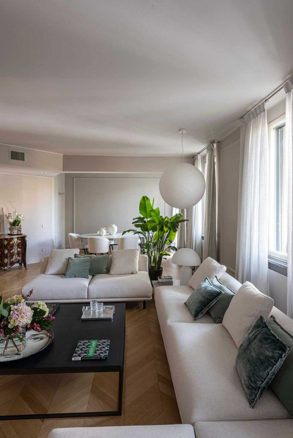 Plaza Risorgimento, el atractivo del blanco para una casa atemporal