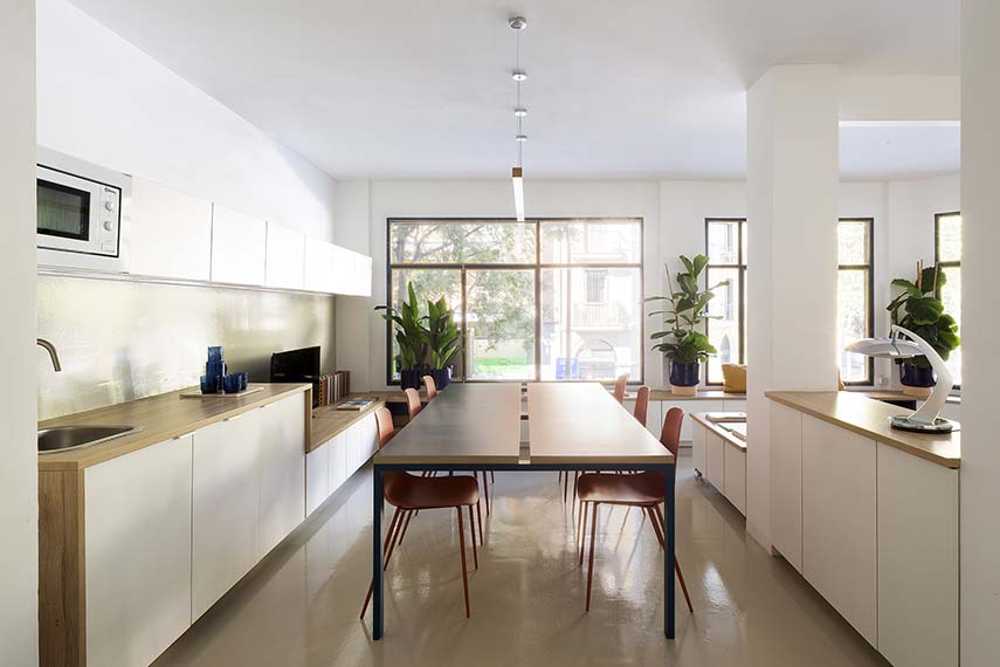 From the plot to the project: El Despatx is reborn in Barcelona