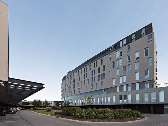 Complexe résidentiel La Mansa. L'architecture répond à l'environnement